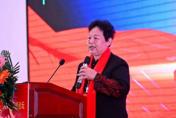 高翠澜老师——问道鹤鸣山·易路生繁华