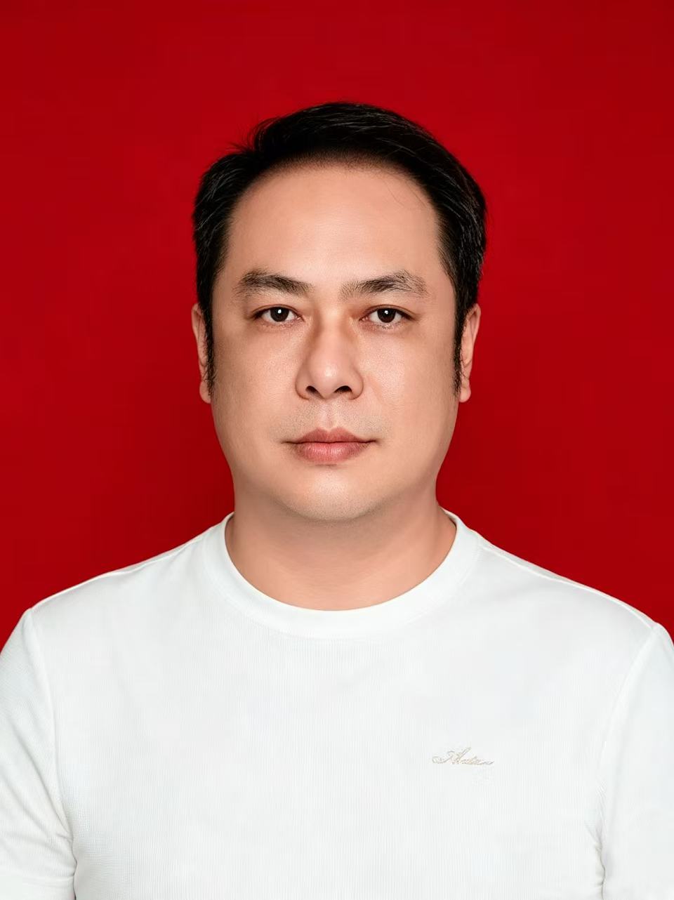 余寅佳